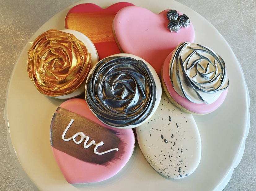 Decorating Safely with Gold, Silver and All that Shimmers!