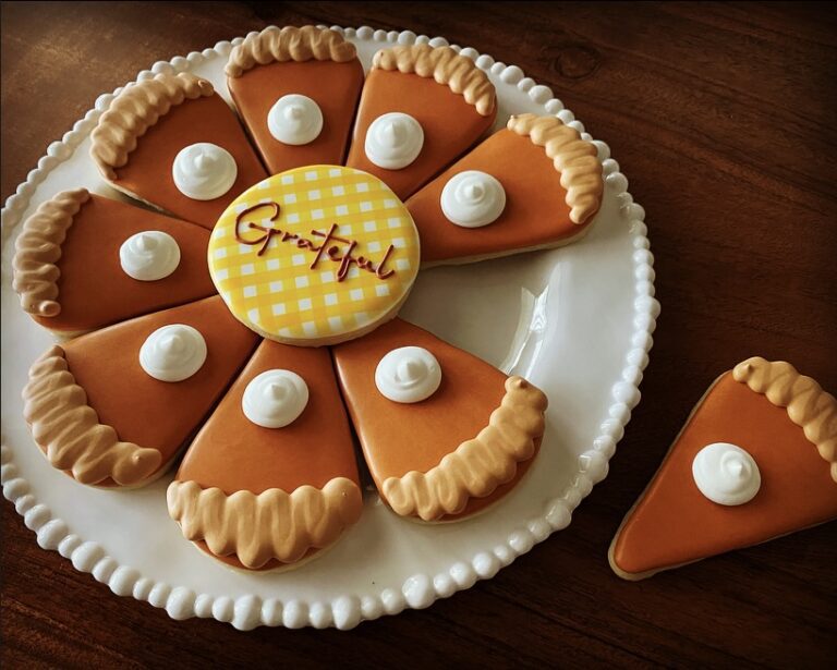 Everyone Loves a Pumpkin Pie Cookie Platter