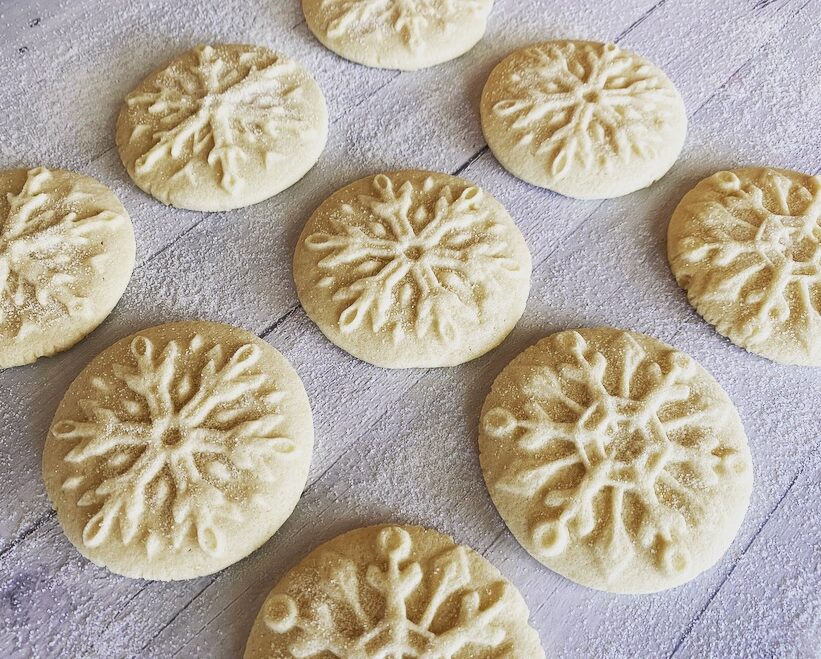 How To Make Stunning Cookies With Cookie Stamps - Your Baking Bestie