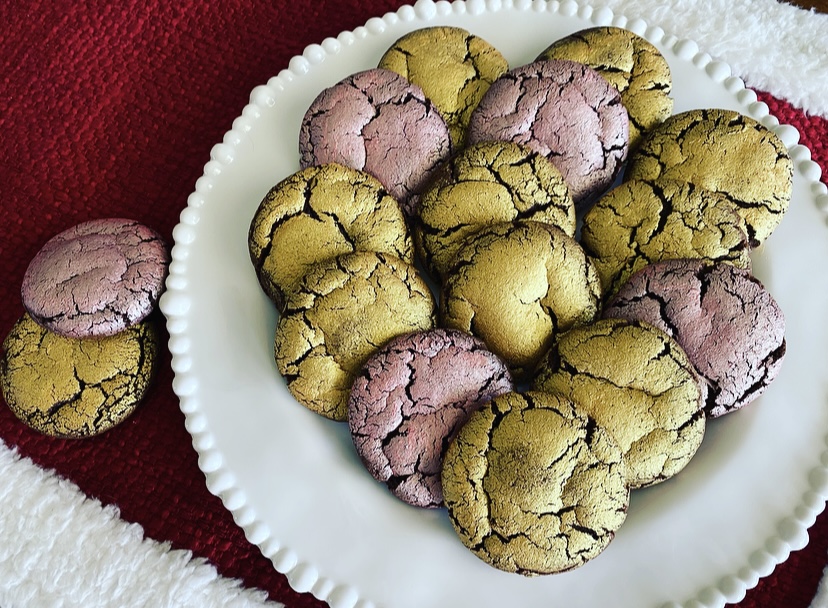 Easy chocolate crinkle cookies