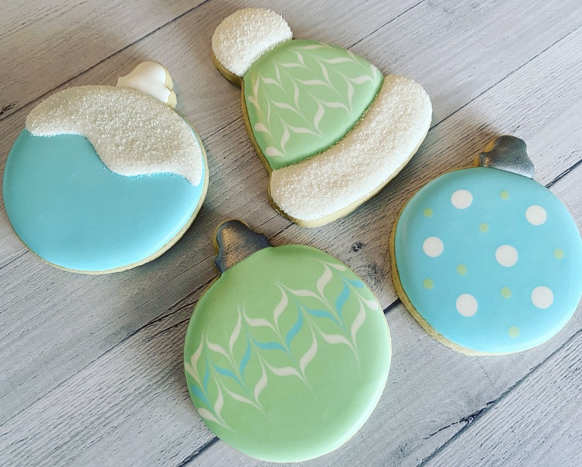 How to decorate sugar cookies