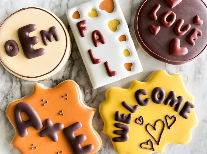 How to Create Amazing Royal Icing Fonts Without a Projector!