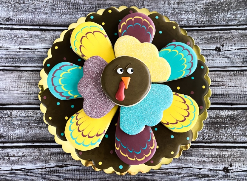Thanksgiving cookie platter decorated
