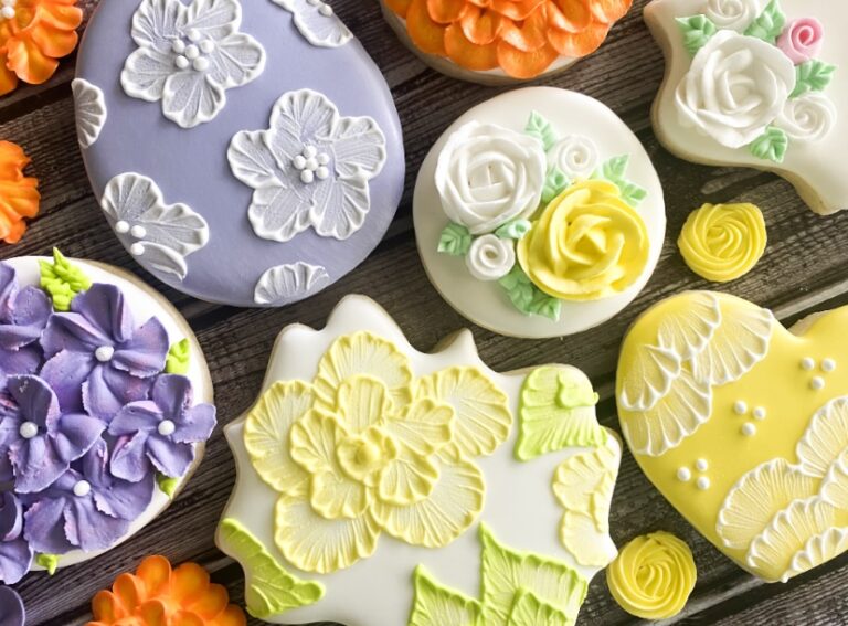 So You Want to Make Royal Icing Flowers? You’ve Got Options!