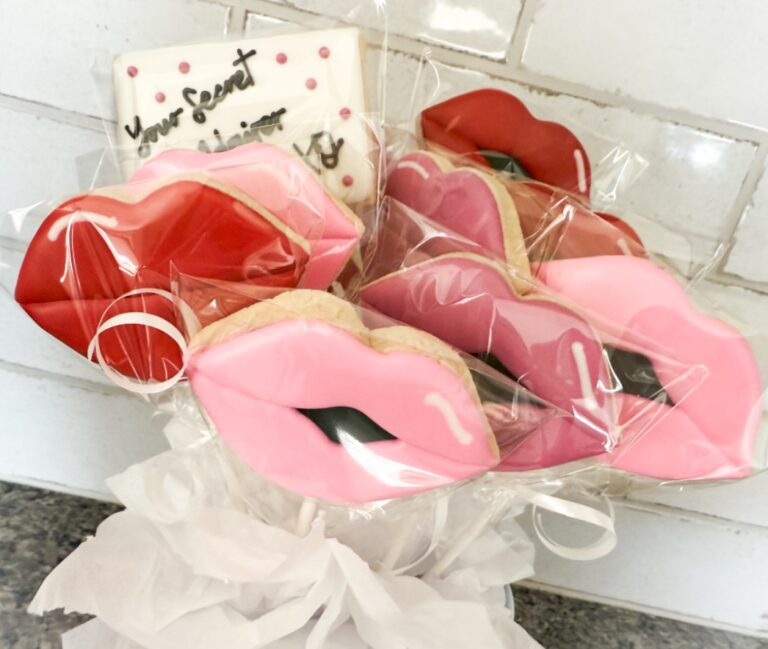 How To Easily Make a Sugar Cookie Bouquet!