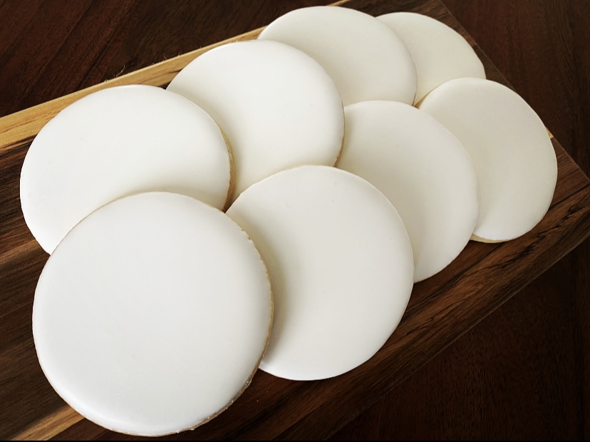 how to flood cookies with royal icing