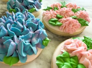 How to Make Stunning Hydrangea Cookies with Royal Icing!